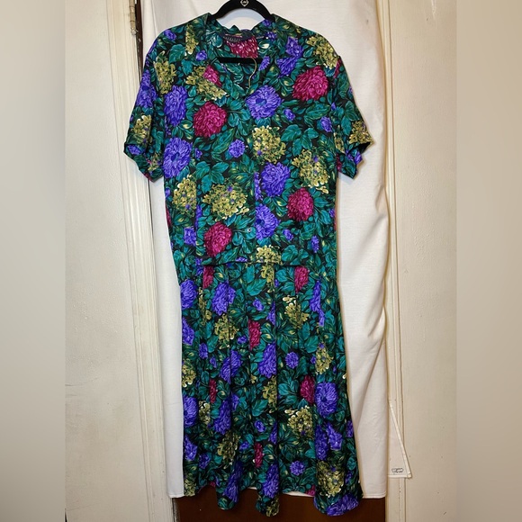 Vintage Nordstrom Floral Multicolor Skirt Suit w/ Short Sleeve Button Down Size